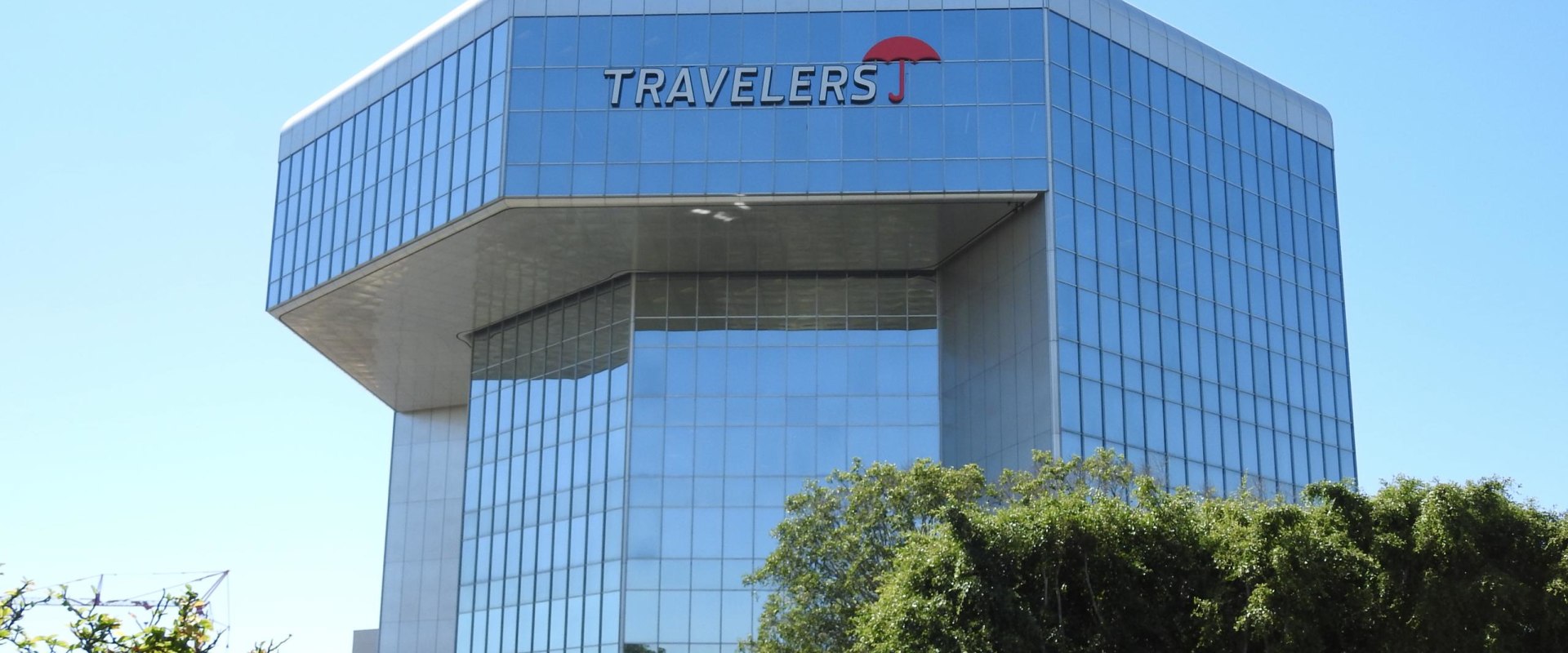 What Does Travelers Insurance Offer?